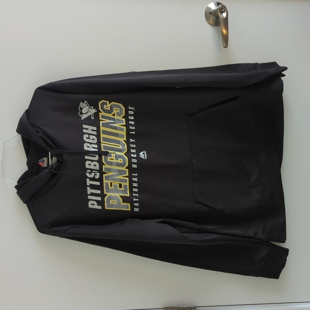 Pittsburgh Penguins Sweatshirt NWOT